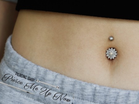 piercing-poznan-przeklucie-pepka-flower.jpg