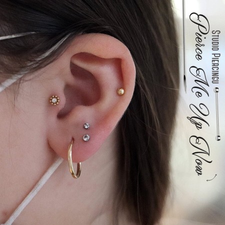piercing-poznan-tragus-piercing.jpg