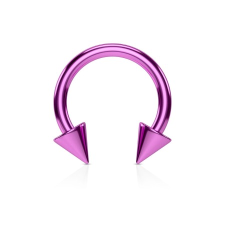 Fioletowa podkówka ze stali chirurgicznej 316L z powłoką PVD, zakończona ostrymi grotami. Trwała, odporna na ścieranie, z zewnętrznym gwintem, uniwersalna do septum, helix, tragus, brwi i innych miejsc