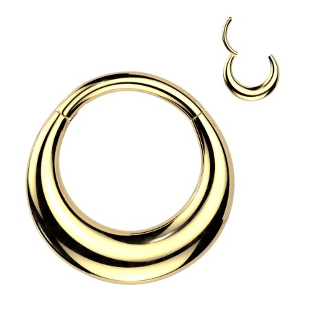 Clicker Gold Tribal Hoop — stylowy, wygodny septum bez rozszerzania przekłucia. Pręt 1,2 mm, rozszerzający się w tribalowy wzór. Wykonany ze stali 316L z powłoką PVD, trwały i odporny na zarysowania. Średnice: 8 i 10 mm.