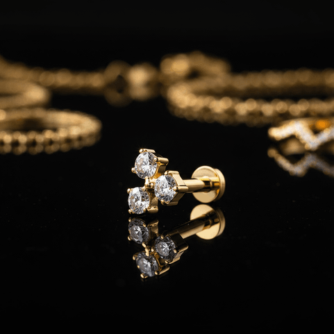 Przejdź do produktu Złoty labret z trzema kryształkami