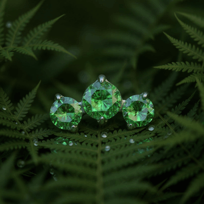 Przejdź do produktu Tytanowy labret Green Crystal Trio