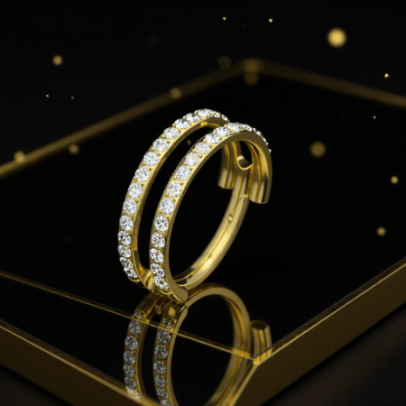 Gold Clicker Crystal Open Line – elegancki kolczyk z podwójną obręczą i cyrkoniami. Wykonany z tytanu chirurgicznego z złotą powłoką PVD