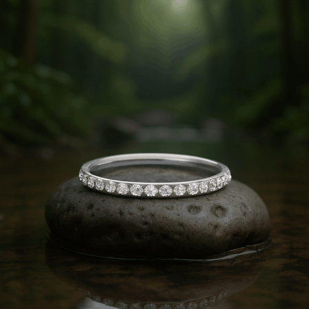 Clicker do nostrila z kryształową obręczą