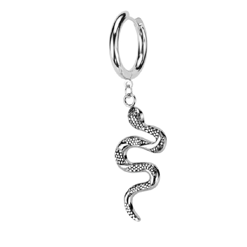 stalowe kółeczko huggie z zawieszką węża, łatwy system kliknięcia do samodzielnego montażu. Grubość 3 mm, średnica 12 mm, długość 50,2 mm. Wykonane ze stali chirurgicznej 316L.